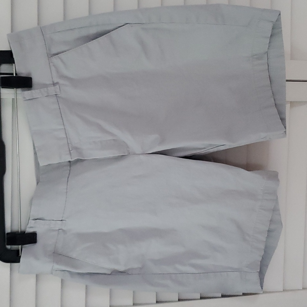 J CREW BERMUDA SHORTS